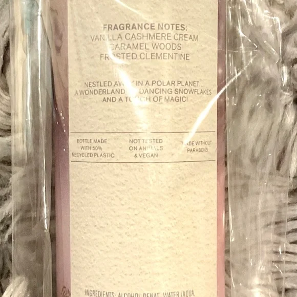 Bath and Body Works Snowflakes & Cashmere Fine Mist 8 oz, New Gift Bag🎁 - Picture 6 of 6
